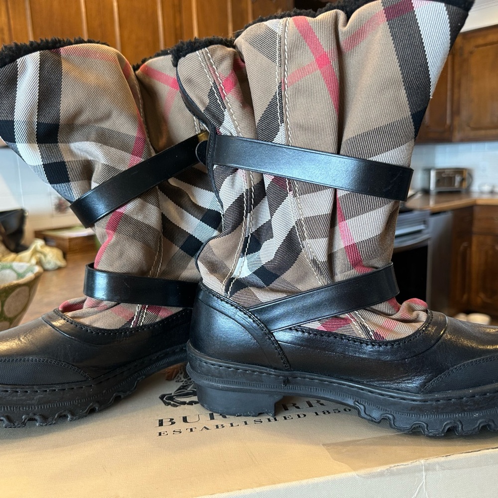 Burberry Black Leather & Beige Plaid Shearling-Trim Boots - Picture 10 of 14